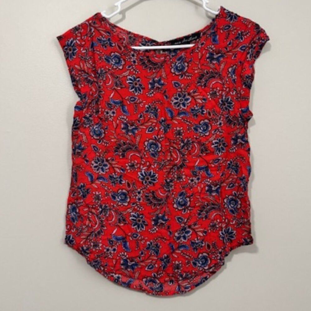 USED Woman's Ana Christine No Sleeve Blouse Color Red/Blue Size Small